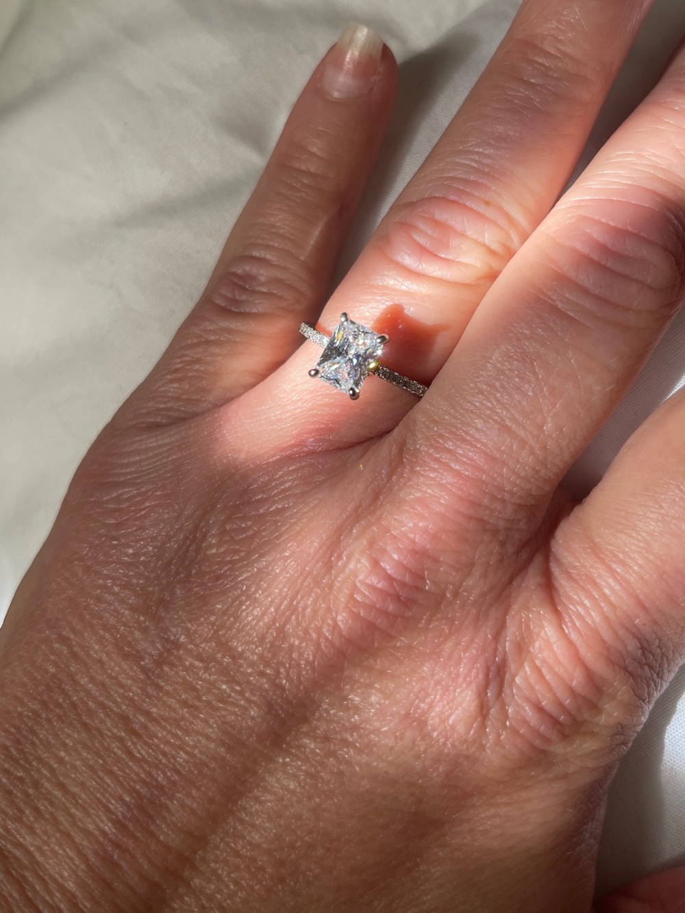 ✨ Stunning 2 Carat Radiant Cut Moissanite Ring — Size 7 by NOVSEAS ✨